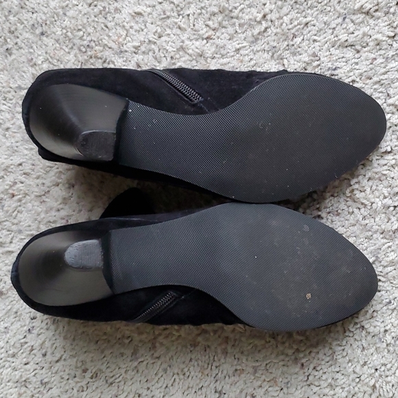 CHIC Ditto by VanEli Jenda Black Suede Heeled Ankle Boot Bootie Shoe - Picture 7 of 9